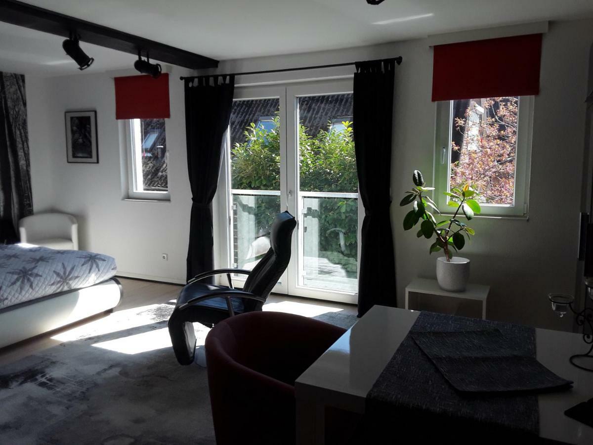 All-In-One-Studio Apartment Хенщед-Улцбург Екстериор снимка